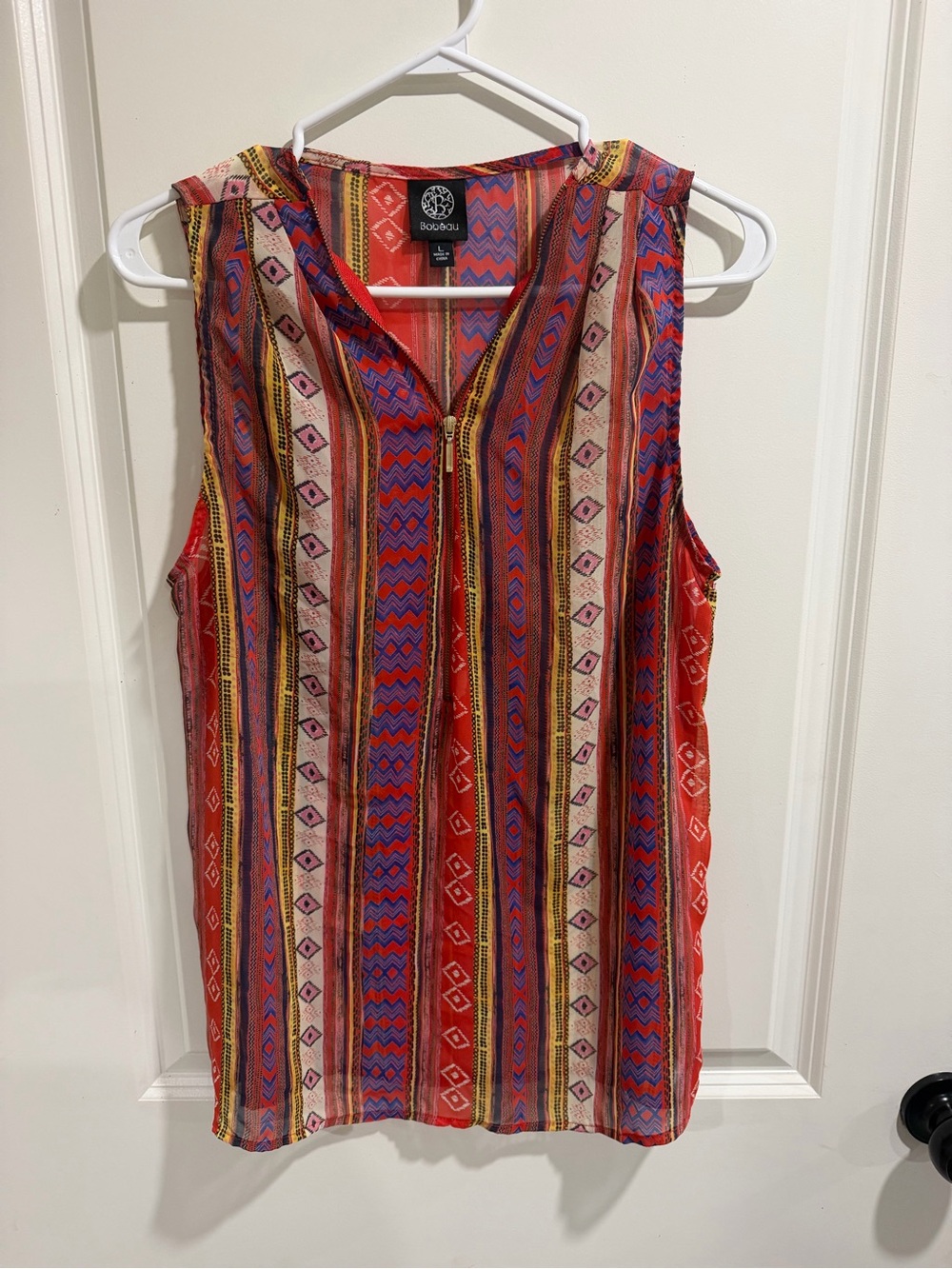 Bobeau Women’s L Boho Tribal Print Sleeveless Zip Front Blouse Top Red Blue